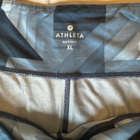 Athleta leggings - Picture 2 of 5